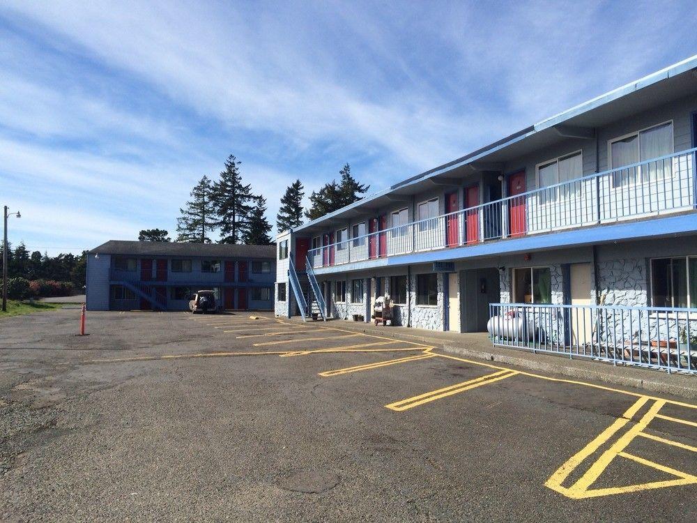 Silver Sands Motel Флоренс Экстерьер фото