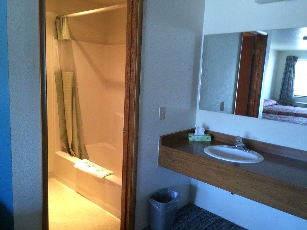 Silver Sands Motel Флоренс Экстерьер фото