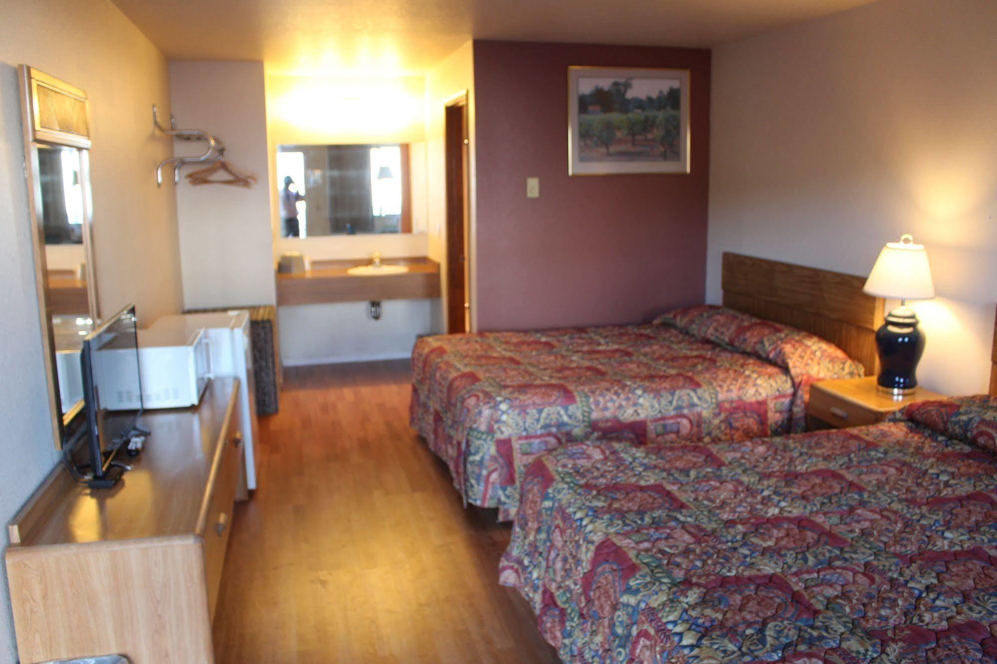 Silver Sands Motel Флоренс Экстерьер фото